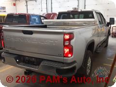 Vehicle photo 3
