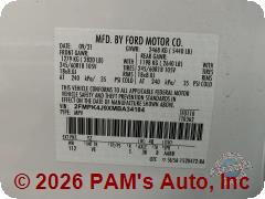 Vehicle photo 13