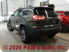 Vehicle photo 4