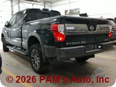 Vehicle photo 4