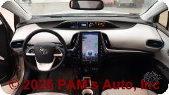 Vehicle photo 11