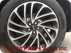 Vehicle photo 6