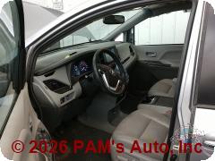 Vehicle photo 7