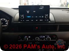 Vehicle photo 10