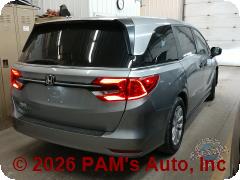 Vehicle photo 3