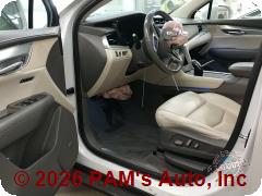 Vehicle photo 7