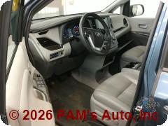 Vehicle photo 7
