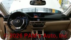 Vehicle photo 11