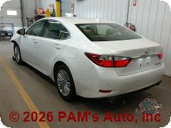 Vehicle photo 4