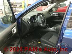 Vehicle photo 7