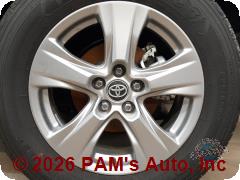 Vehicle photo 6