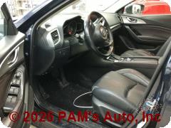 Vehicle photo 7