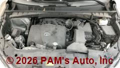Vehicle photo 12