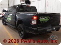 Vehicle photo 4