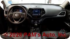 Vehicle photo 11