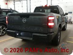 Vehicle photo 3