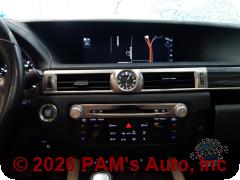 Vehicle photo 10