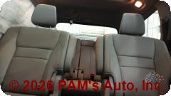 Vehicle photo 8