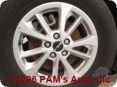 Vehicle photo 6