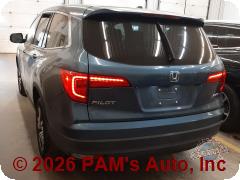 Vehicle photo 4