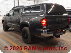 Vehicle photo 4