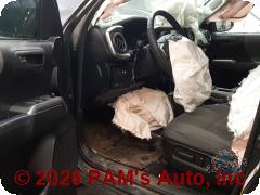 Vehicle photo 7