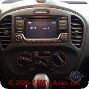 Vehicle photo 10