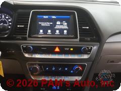 Vehicle photo 10
