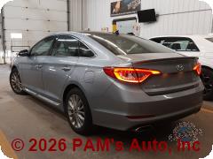 Vehicle photo 4