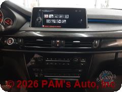 Vehicle photo 10