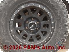 Vehicle photo 6