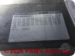 Vehicle photo 14