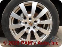 Vehicle photo 6