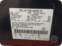 Vehicle photo 13