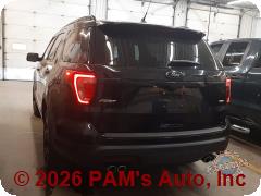 Vehicle photo 4