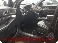 Vehicle photo 7