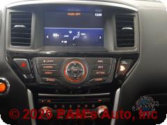 Vehicle photo 10