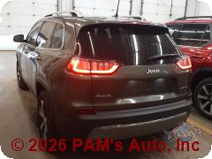 Vehicle photo 4
