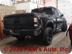 Vehicle photo 3