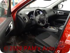 Vehicle photo 7