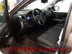 Vehicle photo 7