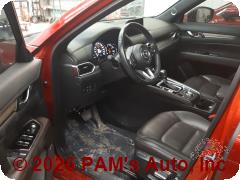 Vehicle photo 7