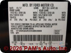 Vehicle photo 13