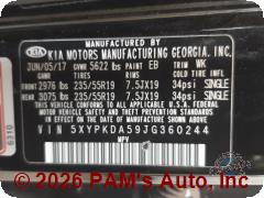 Vehicle photo 13