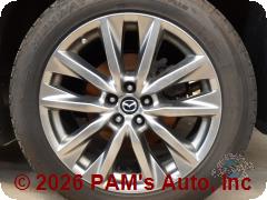Vehicle photo 6