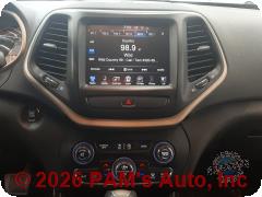 Vehicle photo 10
