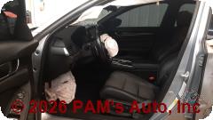 Vehicle photo 7