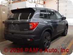 Vehicle photo 3