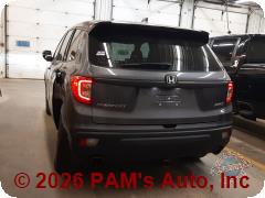 Vehicle photo 4