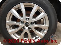 Vehicle photo 6
